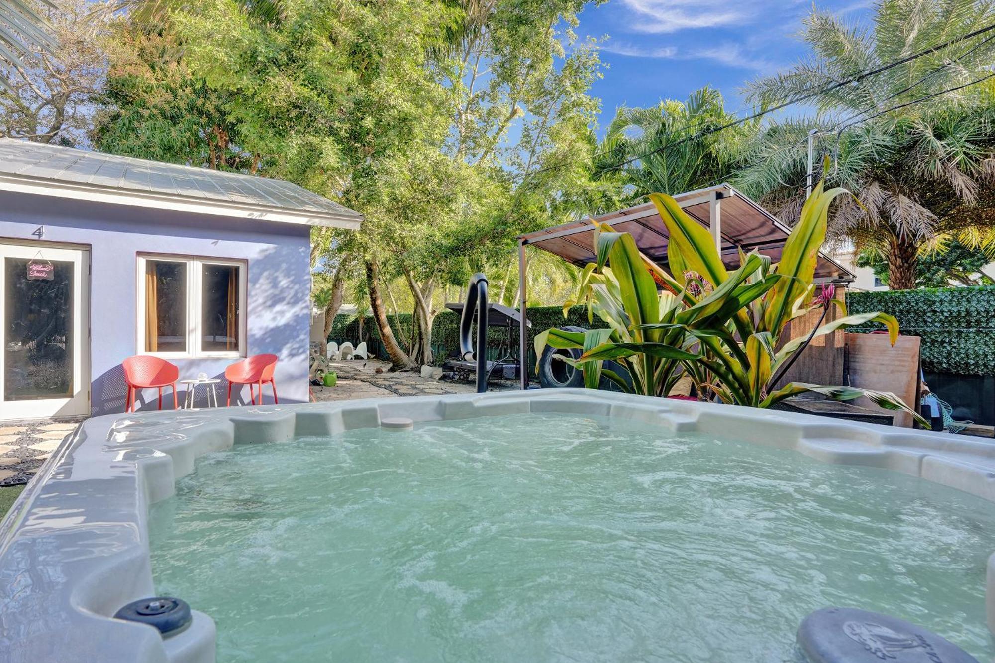 Kiki 4 - Men'S Clothing Optional Guest Houses ฟอร์ต ลอเดอร์เดล ภายนอก รูปภาพ