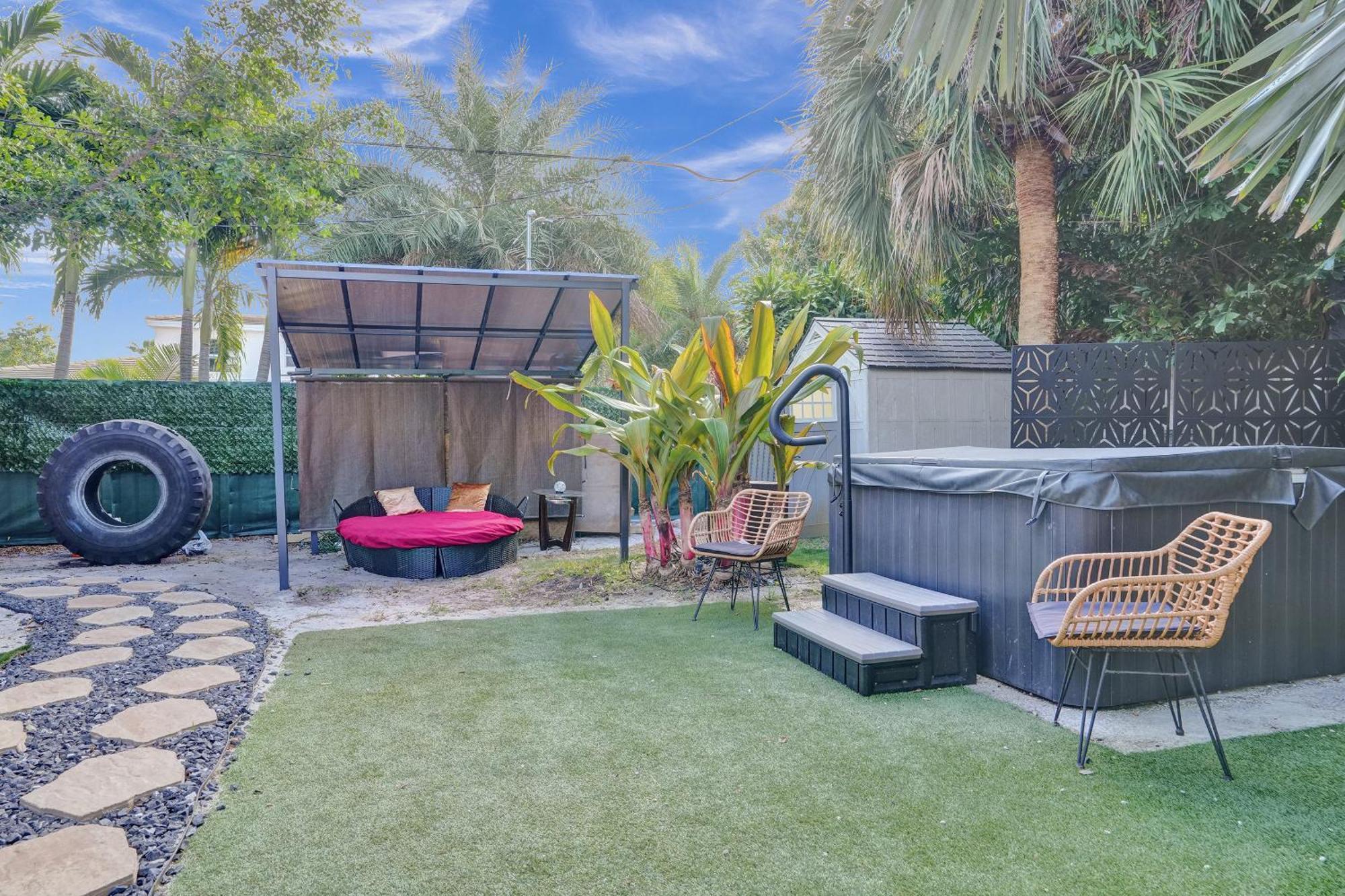 Kiki 4 - Men'S Clothing Optional Guest Houses ฟอร์ต ลอเดอร์เดล ภายนอก รูปภาพ
