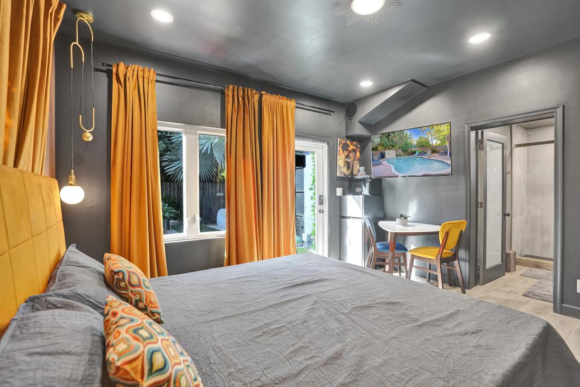 Kiki 4 - Men'S Clothing Optional Guest Houses ฟอร์ต ลอเดอร์เดล ภายนอก รูปภาพ