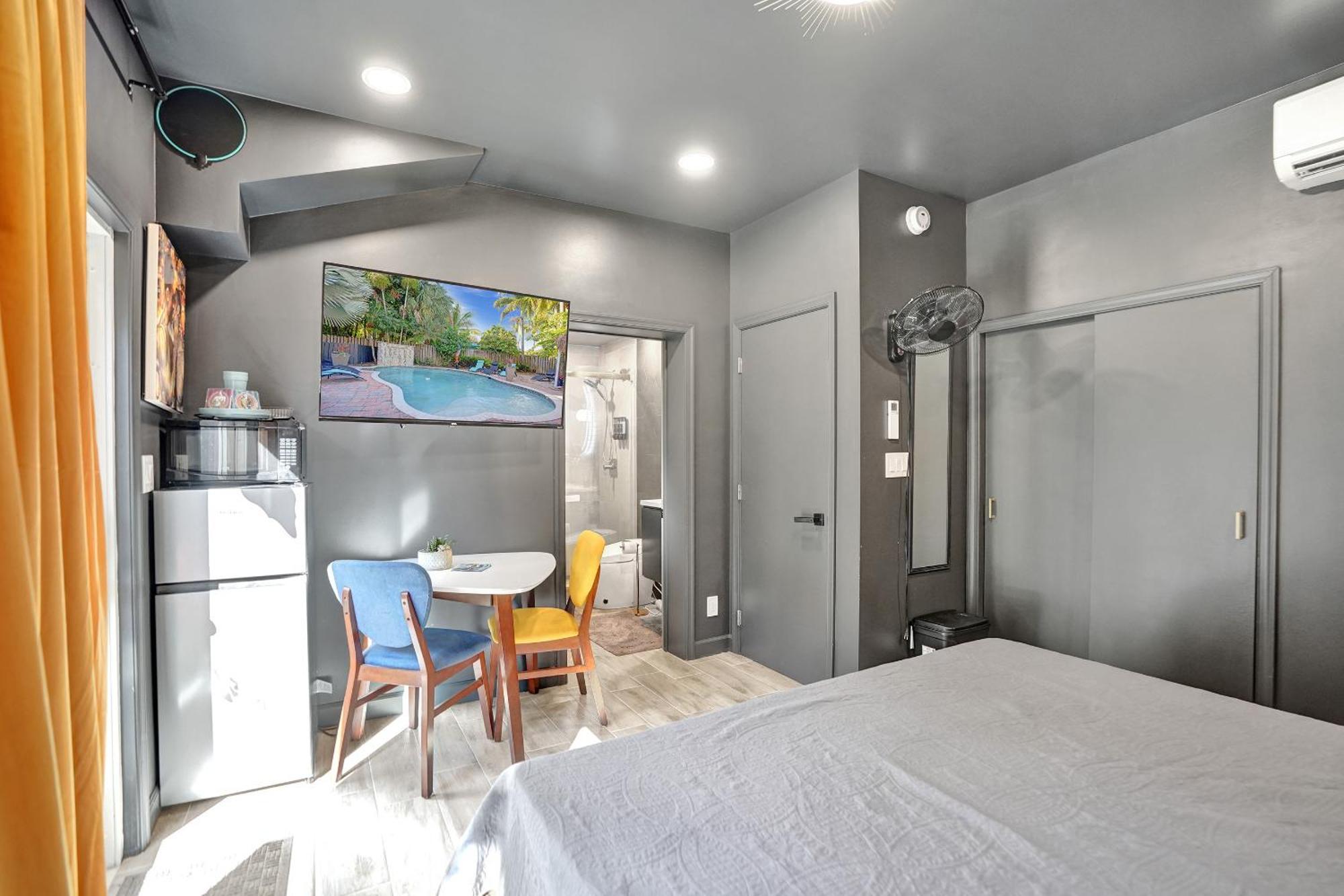 Kiki 4 - Men'S Clothing Optional Guest Houses ฟอร์ต ลอเดอร์เดล ภายนอก รูปภาพ